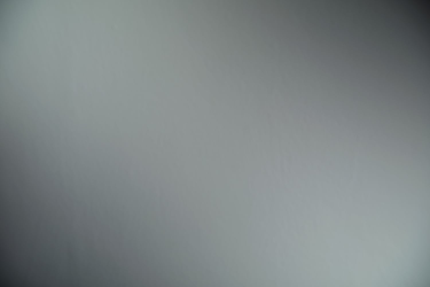 Vignetting and Colour Shift of the 7artisans Variable ND filter on a plain white background